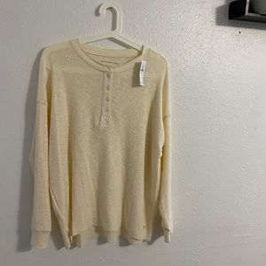 American Eagle Outfitters sweater